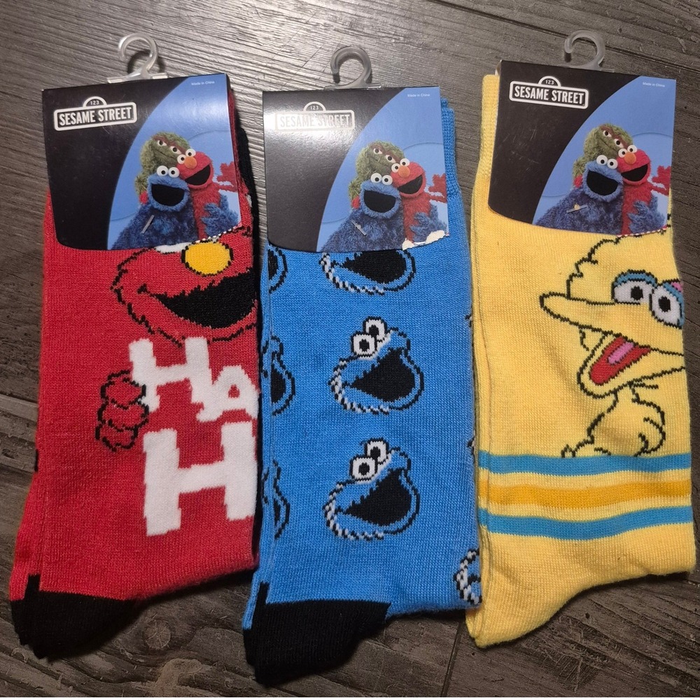 Sesame Street Crew Socks 3 Pack Elmo Cookie Monster Big Bird Bioworld Men 10-13